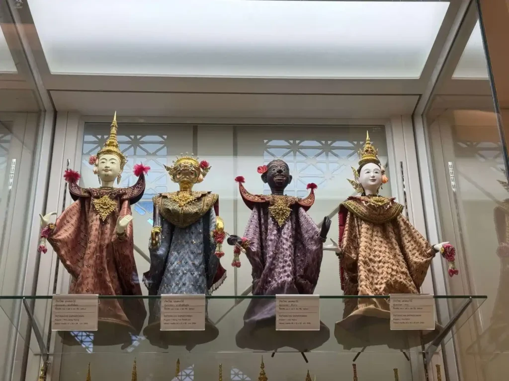 moca bangkok collection of traditional thai puppets Large